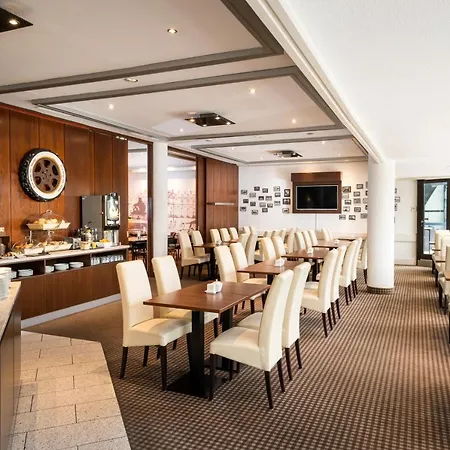 Arthotel Ana Neotel Otel 4*