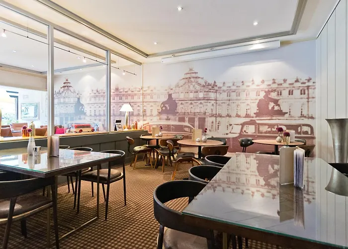 Arthotel Ana Neotel ホテル 4*