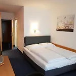 מלון Arthotel Ana Neotel, Trademark Collection By Wyndham שטוטגרט
